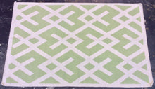 Load image into Gallery viewer, 4 x 6 India Kilim Green #67665
