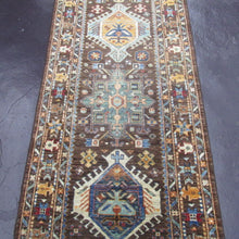Load image into Gallery viewer, 2&#39;6 x 10&#39;3 Pakistani Aryana #75531