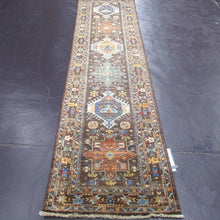 Load image into Gallery viewer, 2&#39;6 x 10&#39;3 Pakistani Aryana #75531