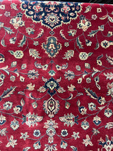 Load image into Gallery viewer, 8x10 traditional rug