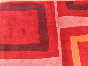 Contemporary 5 x 8 Red Rug #19420