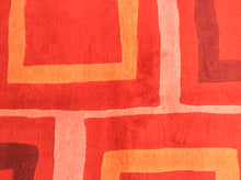 Load image into Gallery viewer, Contemporary 5 x 8 Red Rug #19420