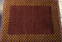 Load image into Gallery viewer, Traditional 5 x 7 Red Rug #20095